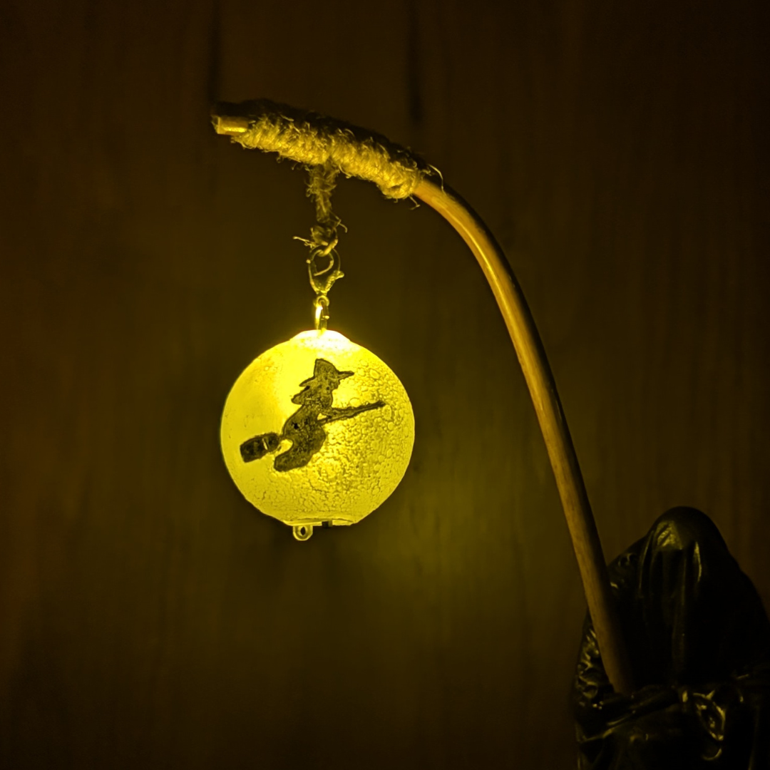 The Halloween '25 Witch-in-the-Moon Sea Light